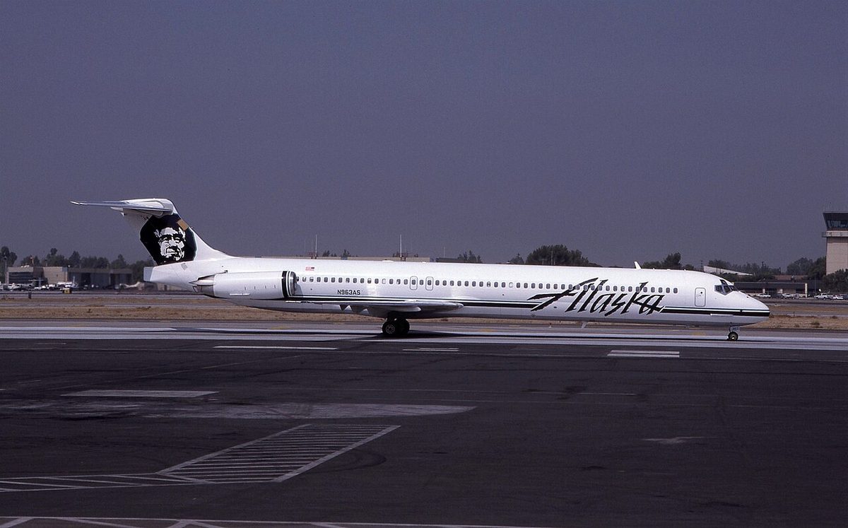 The Alaska Airlines McDonnell Douglas MD-83 registered N963AS at an airport.