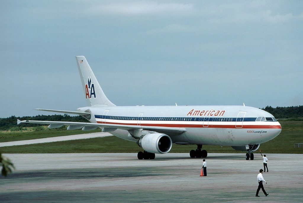 An American Airlines Airbus A300B4-605R wide-body airliner in the airline's polished metal livery.