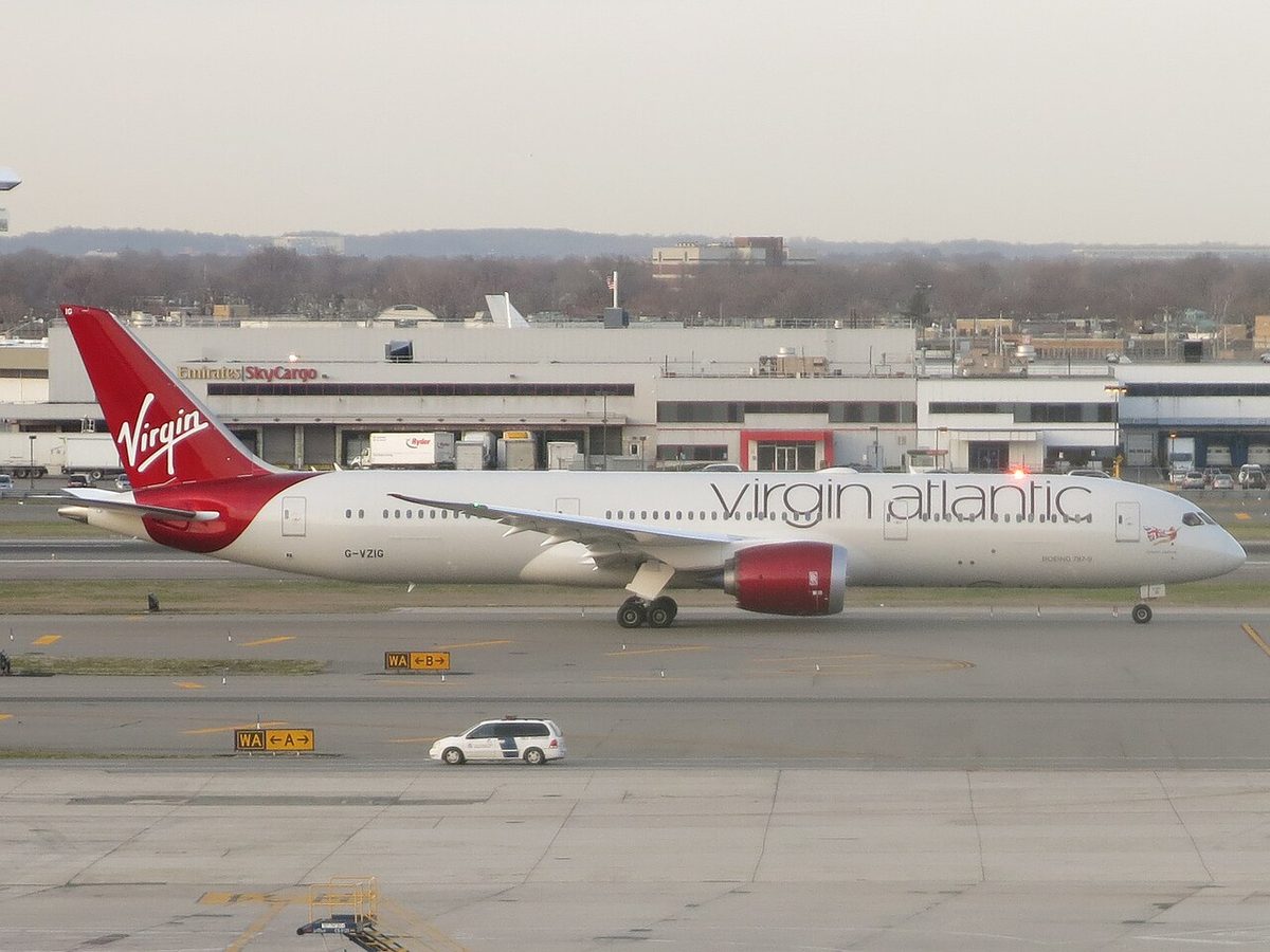 A Virgin Atlantic Boeing 787-9 twin-engined airliner.