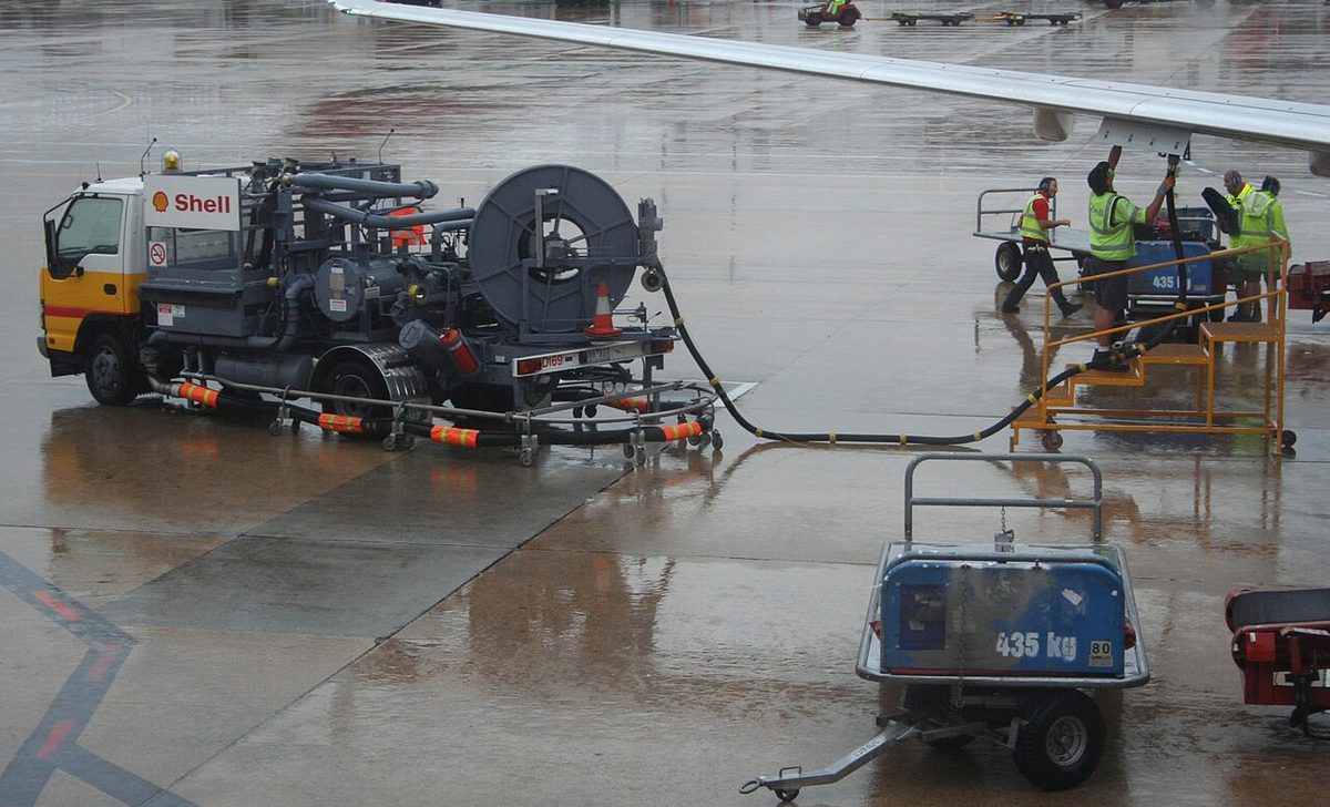 A hydrant refuelling cart used to pass fuel from an airport's underground hydrant system to an aircraft.